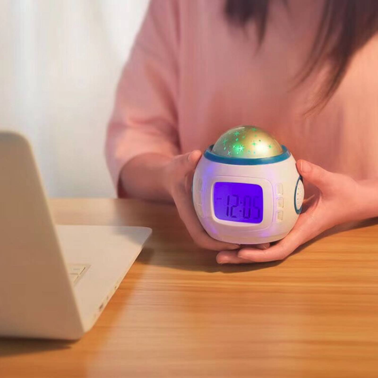 Modern Electronics Gadgets - นาฬิกาปลุก Celestial Shine Display พร้อมไฟหลากสี นาฬิกาฉายภาพ
